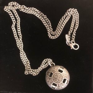 New Aromatherapy Essential Oil Diffuser Necklace